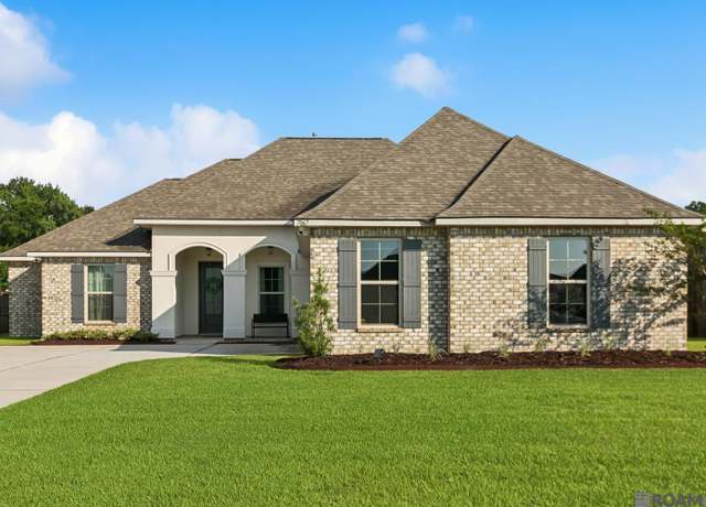 Property at 7067 Panama Canal Dr, Gonzales, LA 70737, 4 beds, 3 baths