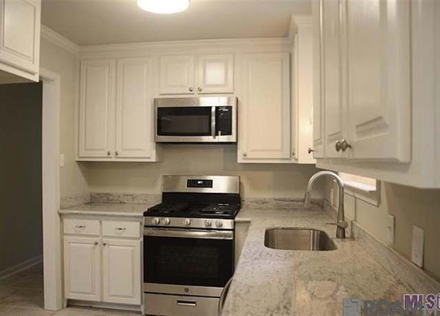 Property at 219 Hazelnut St, Denham Springs, LA 70726, 3 beds, 1.5 baths