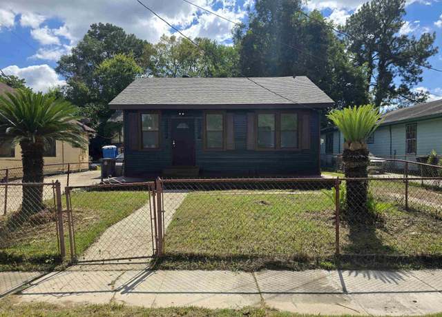 Property at 2908 Adams Ave, Baton Rouge, LA 70802, 3 beds, 1 bath