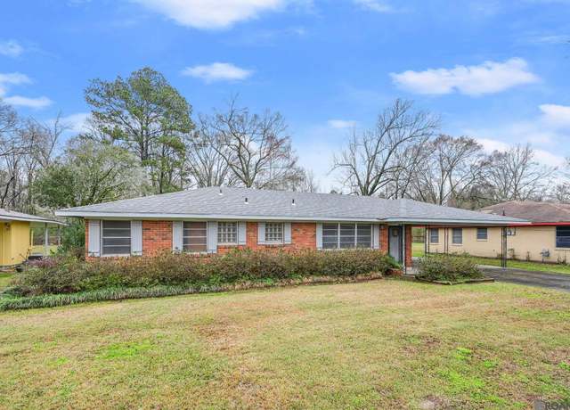 Property at 8652 Sharon Hills Blvd, Baton Rouge, LA 70811, 3 beds, 2 baths