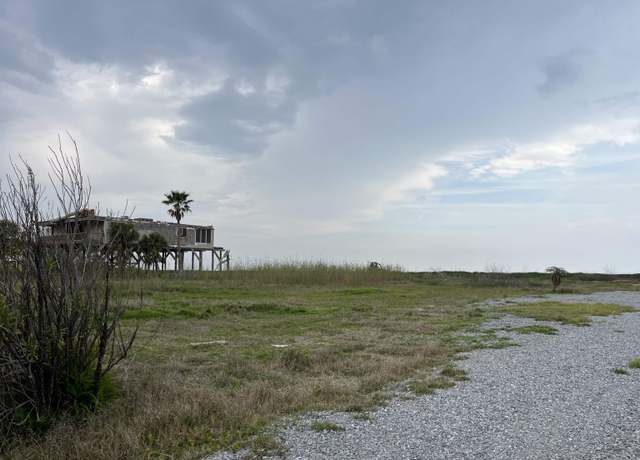 Property at 119 Beach Dr, Grand Isle, LA 70358