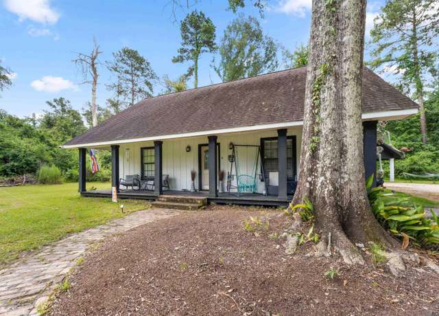 Property at 13680 Hartman Ln, Walker, LA 70785, 4 beds, 2 baths