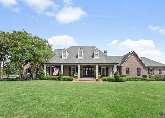 Property at 22221 Rabbit Run Dr, Baton Rouge, LA 70817, 5 beds, 5.5 baths