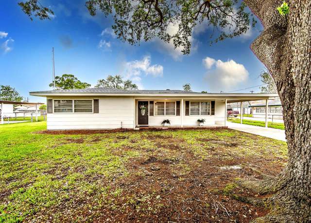 Property at 215 Glenwood Ave, Morgan City, LA 70380, 2 beds, 1.5 baths