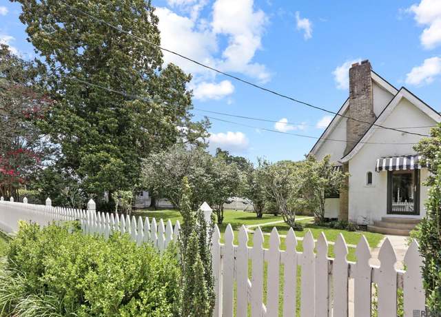 Property at 11892 Ferdinand St, St Francisville, LA 70775, 3 beds, 2 baths