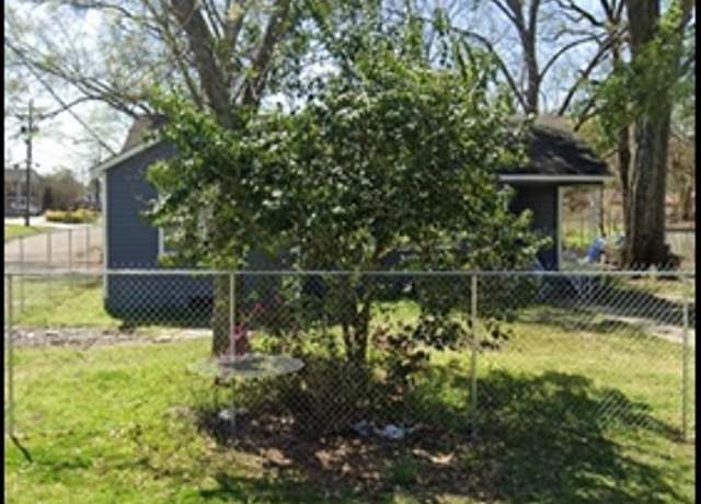 Property at 5496 Frey St, Baton Rouge, LA 70805, 3 beds, 1 bath