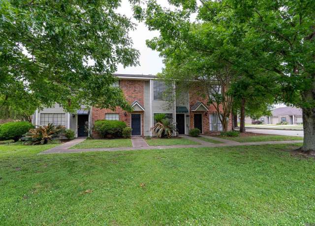 Property at 910 W Macci St Unit B, Gonzales, LA 70737, 2 beds, 1.5 baths