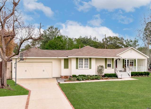 Property at 1735 Rosemont Dr, Baton Rouge, LA 70808, 4 beds, 3.5 baths