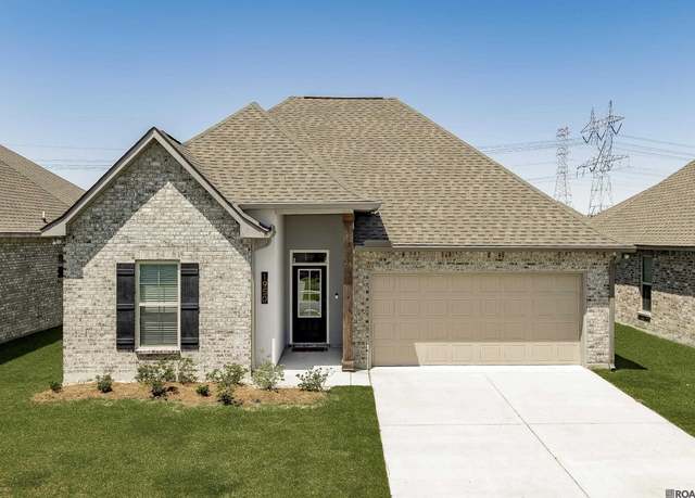 Property at 1950 Pineglen Dr, St Gabriel, LA 70776, 3 beds, 2 baths