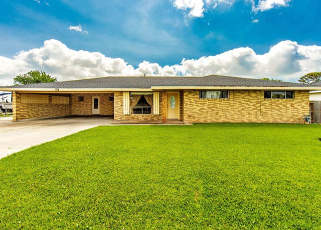 Property at 807 Hickory St, Thibodaux, LA 70301, 3 beds, 2 baths