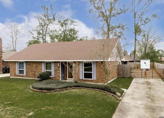 Property at 16508 Patton Ave, Baton Rouge, LA 70816, 3 beds, 2 baths