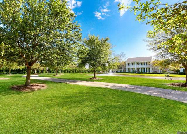 Property at 23434 Portwood Ln, Zachary, LA 70791, 5 beds, 4 baths