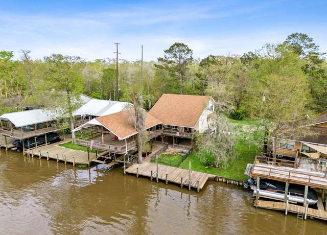 Property at 20745 Henry Rd, Springfield, LA 70462, 3 beds, 2.5 baths