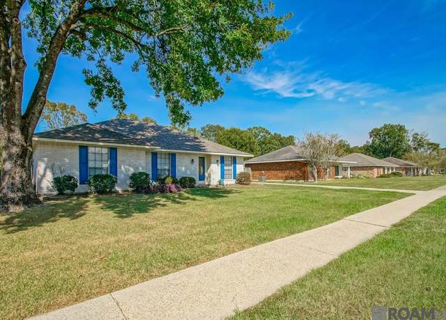 Property at 1212 Weeping Willow Dr, Denham Springs, LA 70726, 3 beds, 2 baths