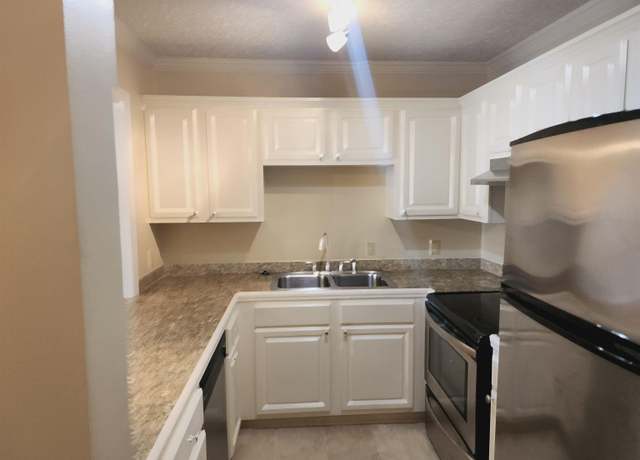 Property at 4735 Government St #309, Baton Rouge, LA 70806, 2 beds, 2 baths