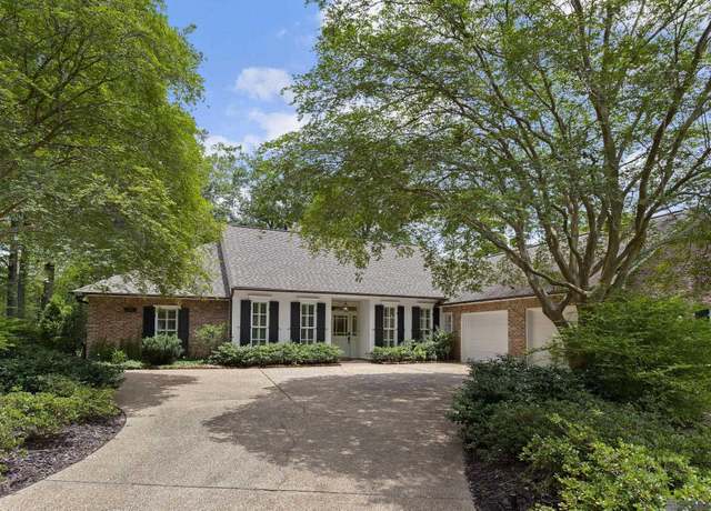 Property at 5845 S Shore Dr, Baton Rouge, LA 70817, 4 beds, 2.5 baths