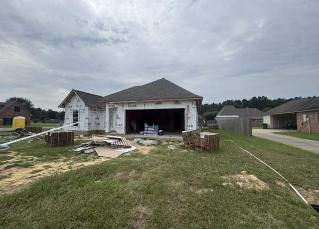 Property at 12816 Ruby Lake Dr, Walker, LA 70785, 4 beds, 2 baths