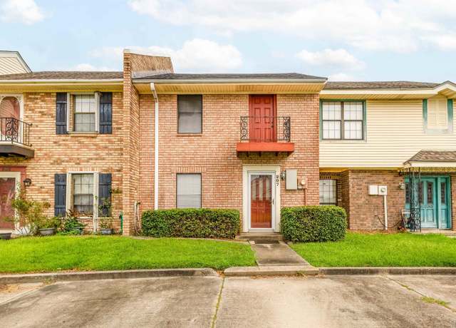 Property at 207 North French Quarter Dr, Houma, LA 70364, 2 beds, 1.5 baths