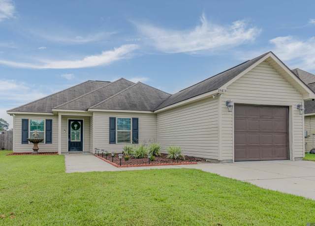Property at 25674 Palmwood Ct, Denham Springs, LA 70726, 3 beds, 2 baths