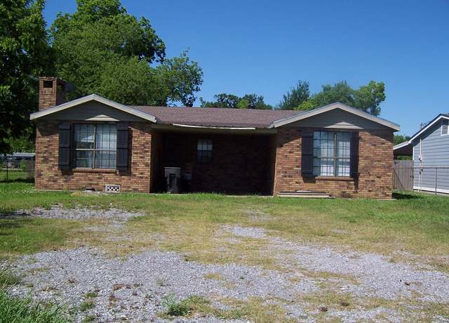 Property at 411 Bayou Blue Rd, Houma, LA 70364, 4 beds, 2 baths