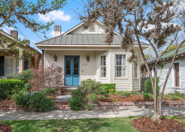 Property at 236 Maximillian St, Baton Rouge, LA 70802, 2 beds, 2 baths