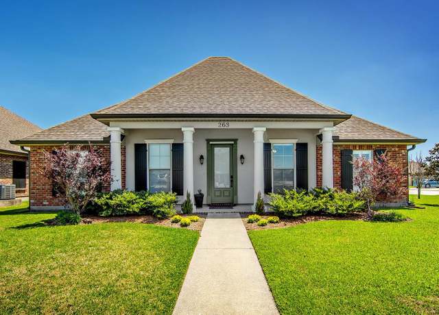 Property at 263 Port Royal Way, Houma, LA 70360, 3 beds, 2 baths