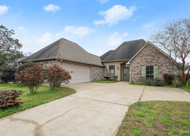 Property at 7518 Colonial Dr, Denham Springs, LA 70726, 3 beds, 2 baths