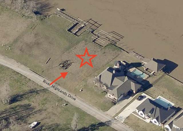 Property at 11512 River Highlands Dr, St Amant, LA 70774