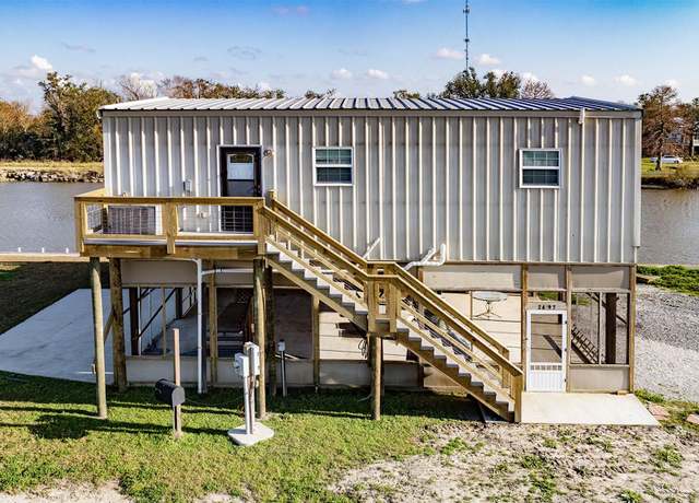 Property at 2497 Brady Rd, Theriot, LA 70397, 3 beds, 2 baths