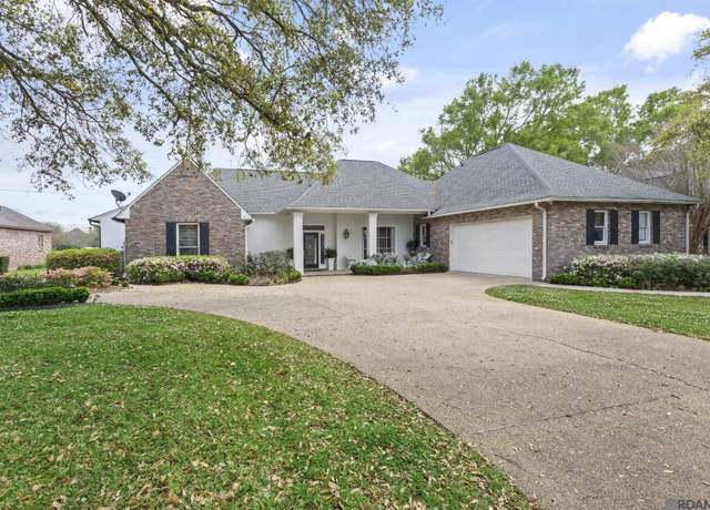 Property at 18030 Cascades Ave, Baton Rouge, LA 70810, 4 beds, 3 baths