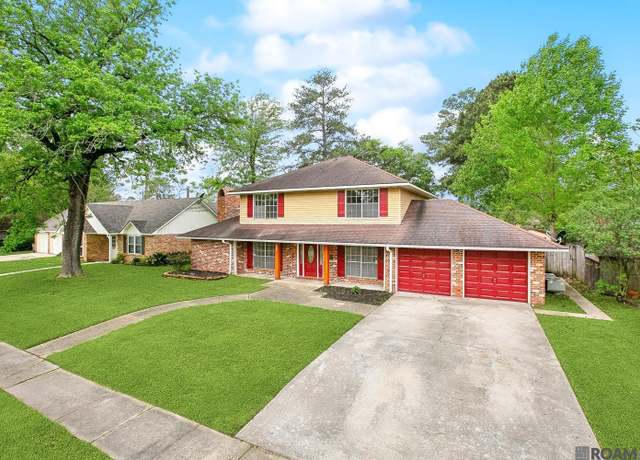 Property at 1318 Wellington Dr, Baton Rouge, LA 70815, 4 beds, 2.5 baths