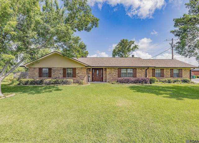 Property at 208 Aline St, Houma, LA 70364, 3 beds, 2 baths