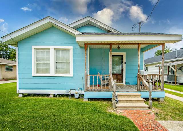 Property at 215 Palm Ave, Houma, LA 70364, 2 beds, 1.5 baths
