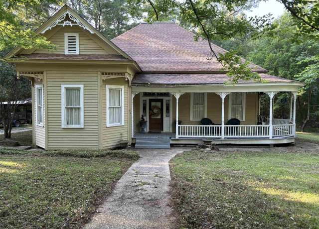 Property at 1862 Thompson Creek Rd, Norwood, LA 70761, 3 beds, 2.5 baths