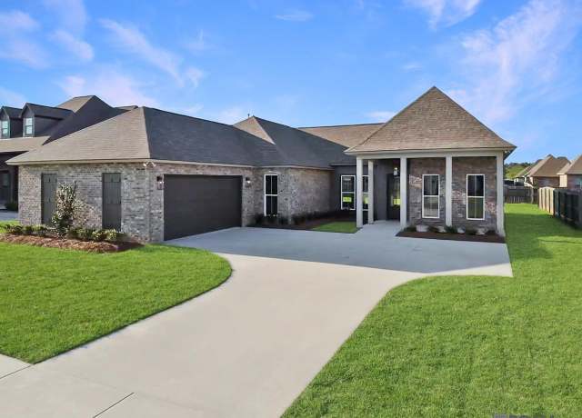 Property at 7299 Effie Dr, Denham Springs, LA 70706, 4 beds, 3 baths