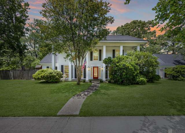 Property at 1411 Twisted Oak Ln, Baton Rouge, LA 70810, 5 beds, 4 baths
