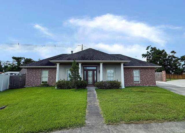 Property at 5716 Dene Dr, Houma, LA 70364, 3 beds, 2 baths