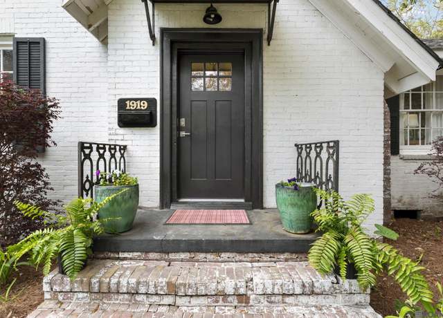 Property at 1919 Stanford Ave, Baton Rouge, LA 70809, 2 beds, 2 baths