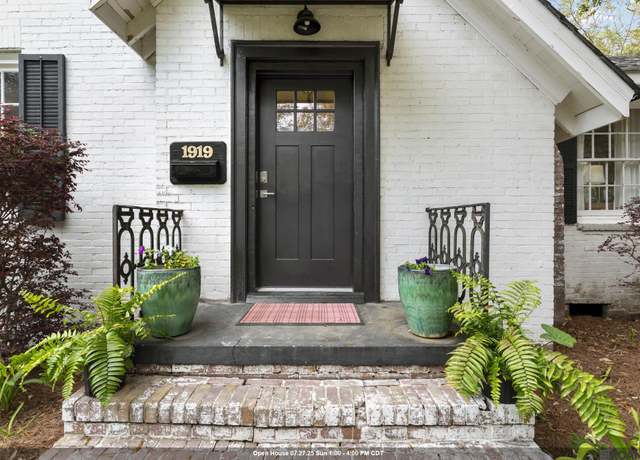 Property at 1919 Stanford Ave, Baton Rouge, LA 70809, 2 beds, 2 baths