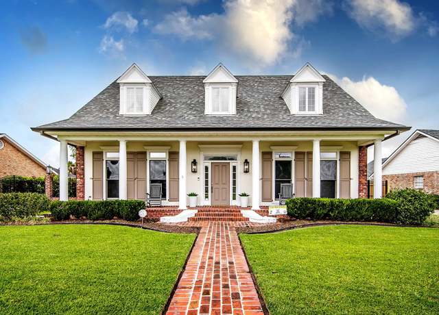 Property at 104 Easy St, Houma, LA 70360, 4 beds, 2.5 baths