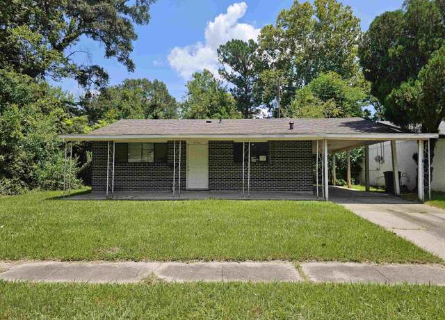 Property at 5726 Matthews St, Baton Rouge, LA 70812, 2 beds, 1 bath