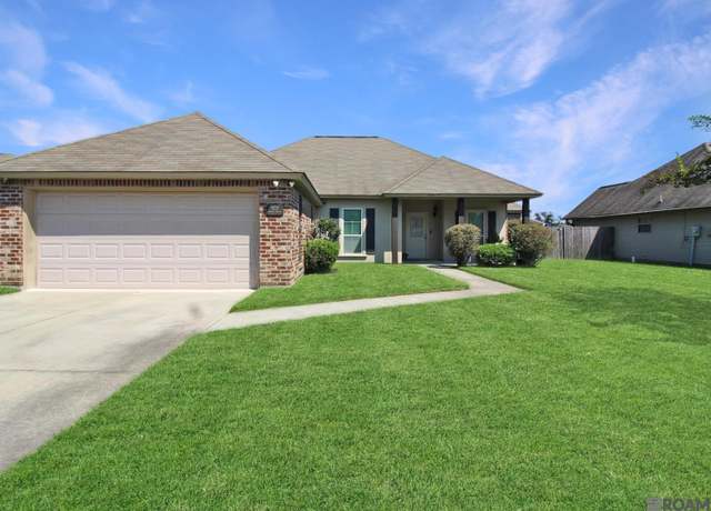 Property at 9217 Cypress Lake Ave, Denham Springs, LA 70726, 3 beds, 2 baths
