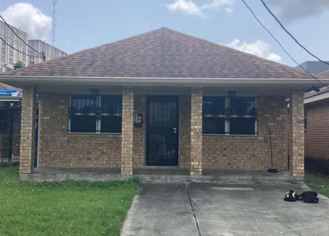 Property at 744 S Gayoso St, New Orleans, LA 70119, 3 beds, 2 baths