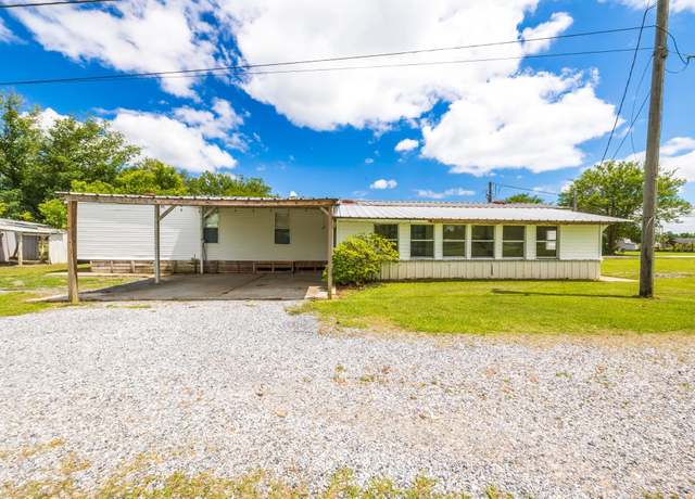 Property at 138 My Ct, Houma, LA 70363, 3 beds, 2 baths