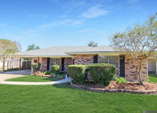 Property at 1345 Braeburn Dr, Baton Rouge, LA 70815, 3 beds, 2 baths