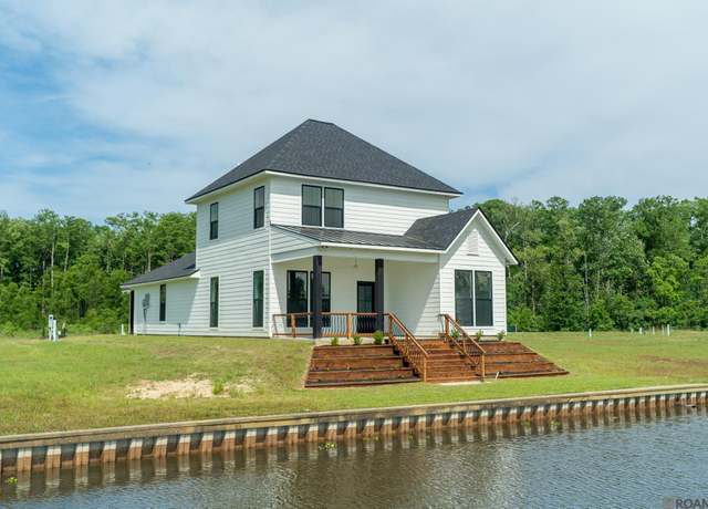 Property at 12854 N St Croix Ct, Maurepas, LA 70449, 3 beds, 2.5 baths