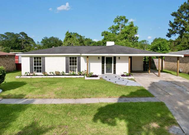 Property at 5960 W Fairlane Ct, Baton Rouge, LA 70812, 3 beds, 2 baths