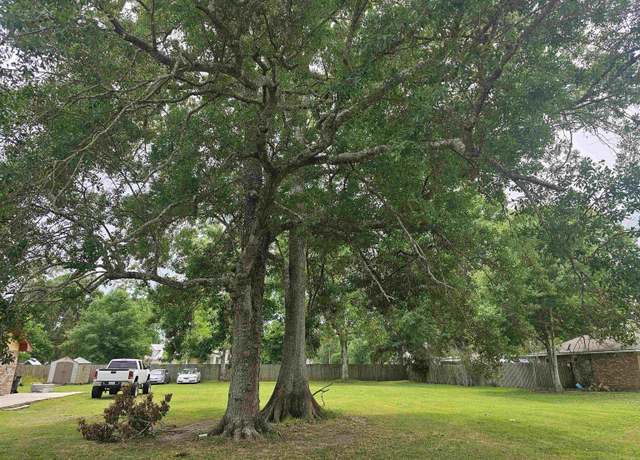 Property at TBA Lake Park Ave, Gonzales, LA 70737