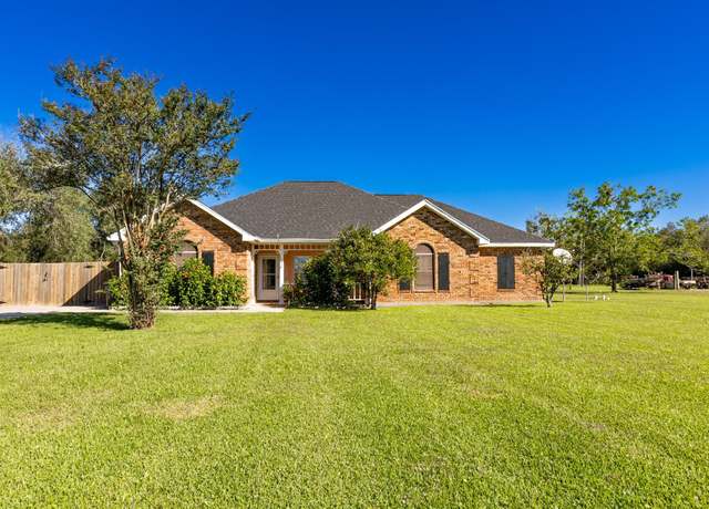 Property at 9799 East Park Ave, Houma, LA 70363, 4 beds, 3 baths