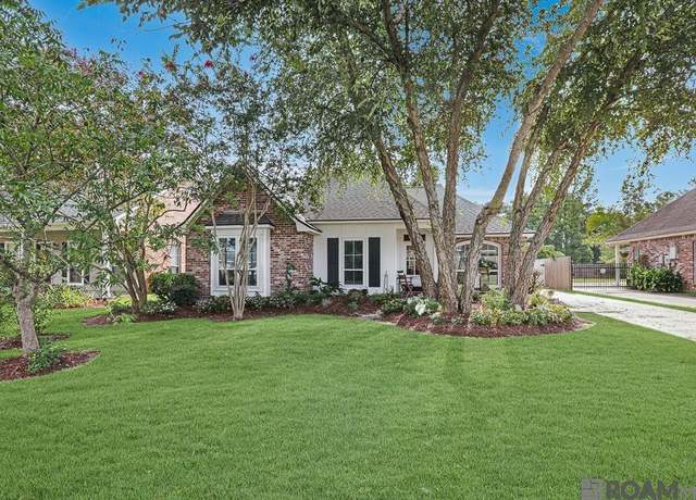 Property at 18157 Lake Indigo Dr, Baton Rouge, LA 70817, 4 beds, 2 baths